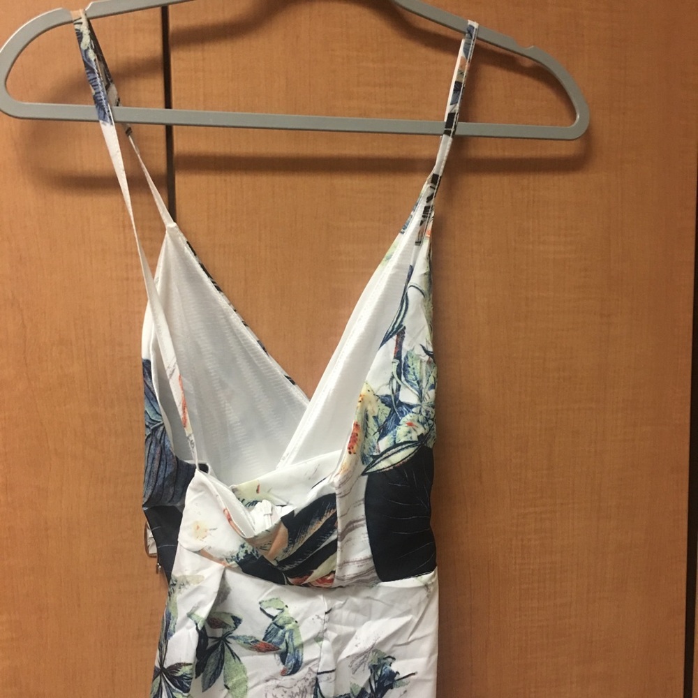 Backless summer romper - Picture 4 of 5